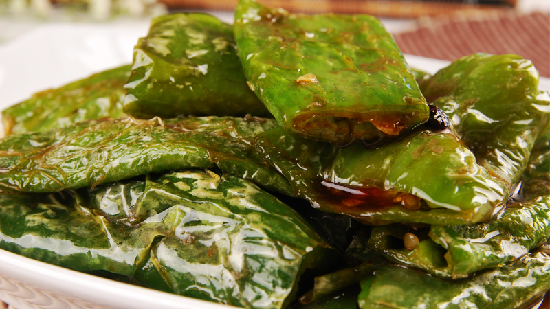 118.Pandestegt grøn chilipeber med kinesisk eddike